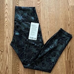 Lululemon Wunder Train HR Tight 25”